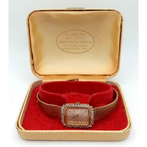 144 - A Vintage Baylor 9K Gold and Diamond Ladies Watch. 9K gold bracelet and case - 21mm. 40 round cut di... 