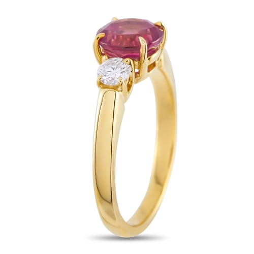 351 - A Tiffany & Co. 18K Yellow Gold 0.30ct Diamond and Tourmaline Ring. An opulent 18K Yellow Gold setti... 