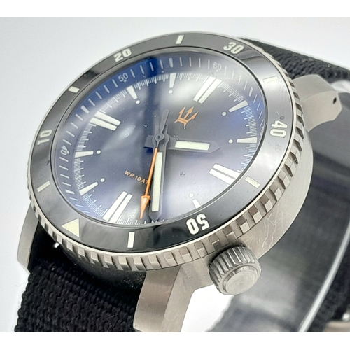 402 - An Excellent Condition Rare, Limited Run, Maratac X1 SR35 Titanium Automatic Watch. Full Military Sp... 