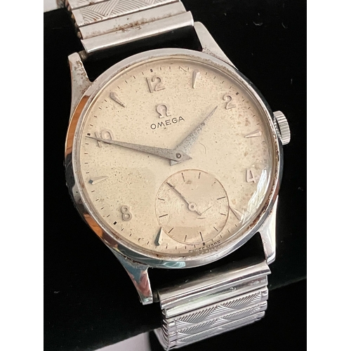 112 - Gentleman’s Vintage 1950’s OMEGA WRISTWATCH. Manual winding with subsidiary seconds  dial. Full work... 