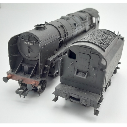 1170 - A Bachmann Class 9F Model BR Standard, Weathered Effect Locomotive - 32-859. Excellent condition, un... 