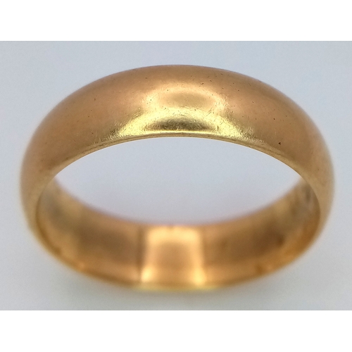 190 - A Vintage 18K Yellow Gold Band Ring. 6mm. Size S. 6.8g.