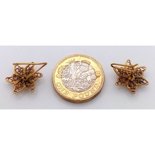 204 - A Pair of 9K Yellow Gold Filigree Star Form Earrings. 17mm. 2g