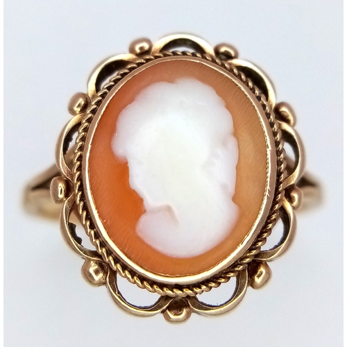 248 - A 9K Yellow Gold Cameo Ring. Size P 1/2. 2.7g