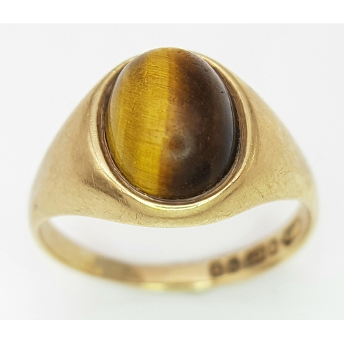 269 - A Vintage 9k Yellow Gold Tigers Eye Signet Ring. Size N. 2.85g