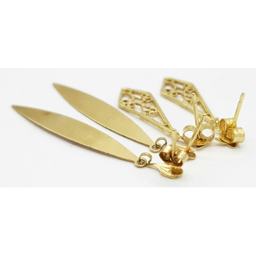 289 - Two Different Style Pairs of 9K Yellow Gold Earrings. 1.4g