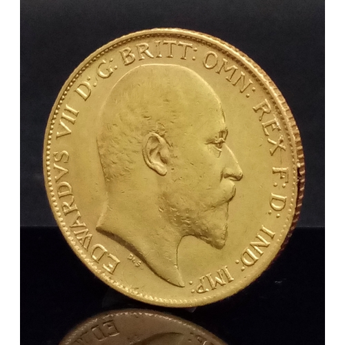 61 - A 1902 Edward VII 22K Gold Half Sovereign.