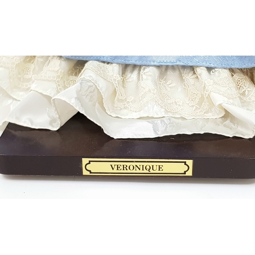 1764 - A Limited Edition (201/1200)  'Veronique' Alberon Doll. In good condition - original box. 58cm.