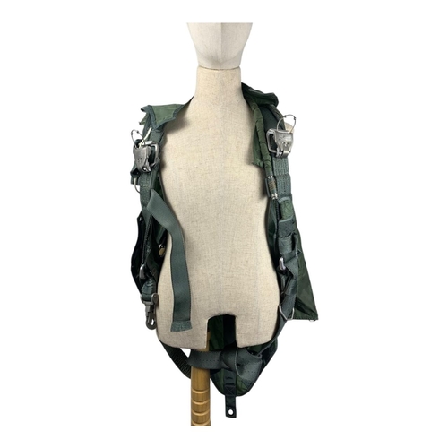 1674 - Vietnam war era U.S. Military Pilot’s parashoot Vest. Some signs of wear, including minor stains and... 