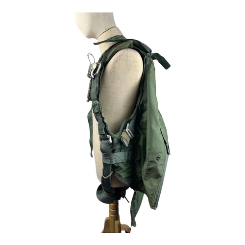 1674 - Vietnam war era U.S. Military Pilot’s parashoot Vest. Some signs of wear, including minor stains and... 