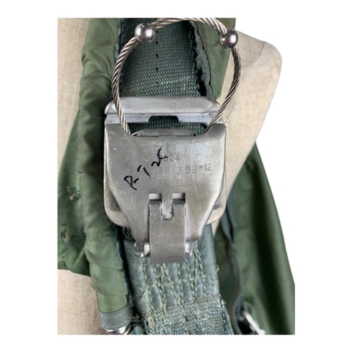 1674 - Vietnam war era U.S. Military Pilot’s parashoot Vest. Some signs of wear, including minor stains and... 