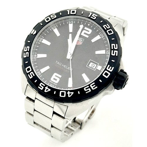 93 - A Tag Heuer Formula 1 Quartz Gents Watch. Stainless steel bracelet and case - 42mm. Black dial with ... 