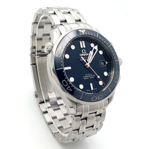 13 - An Omega Seamaster 300M Automatic Gents Watch. Stainless steel bracelet and case - 41mm. Blue dial w... 