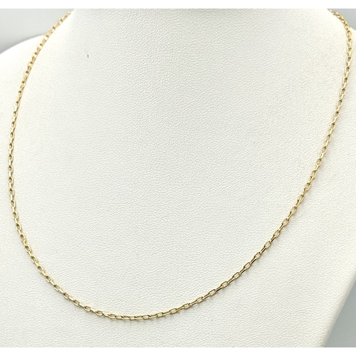 558 - A 9K Yellow Gold Petit Oval Link Chain. 40cm. 2.1g