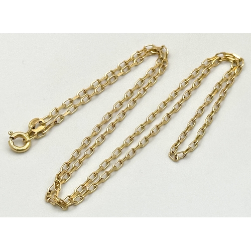 558 - A 9K Yellow Gold Petit Oval Link Chain. 40cm. 2.1g