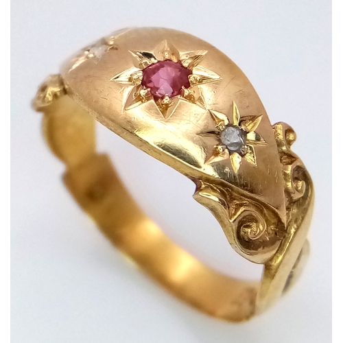 67 - AN 18K YELLOW GOLD VINTAGE DIAMOND & RUBY RING 3G TOTAL WEIGHT, SIZE M, HALLMARKED CHESTER 1948. Ref... 