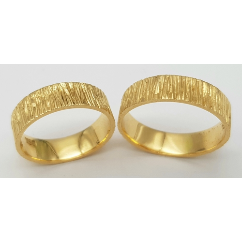 212 - Two Matching 18K Yellow Gold HIS and HER Bark Effect Band Rings. Size J 1/2 and O 1/2. 7.84g