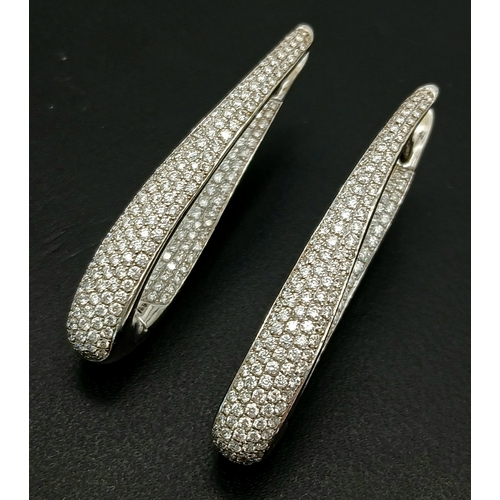 220 - A FABULOUS PAIR OF DIAMOND EARRINGS BY 