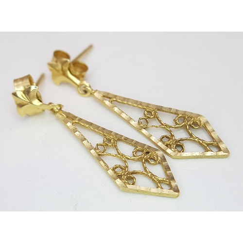 289 - Two Different Style Pairs of 9K Yellow Gold Earrings. 1.4g