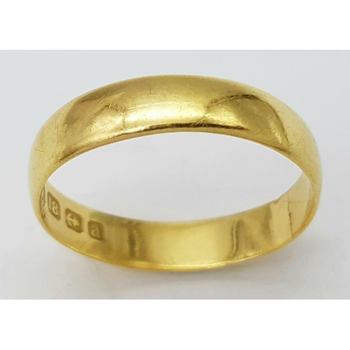 331 - A Vintage 18K Yellow Gold Band Ring. 4mm width. 2.85g