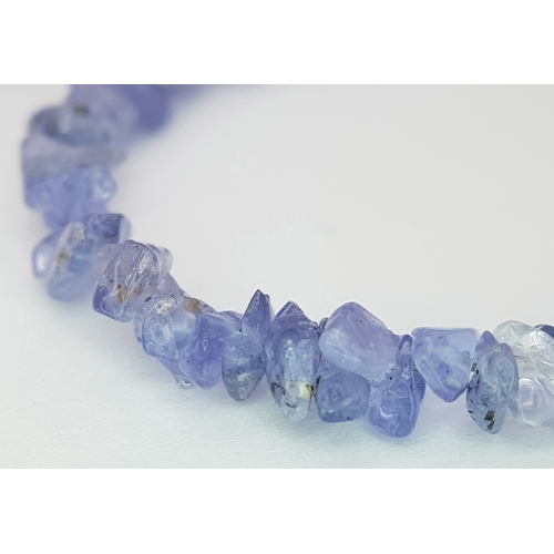 355 - A TANZANITE NECKLACE - 36