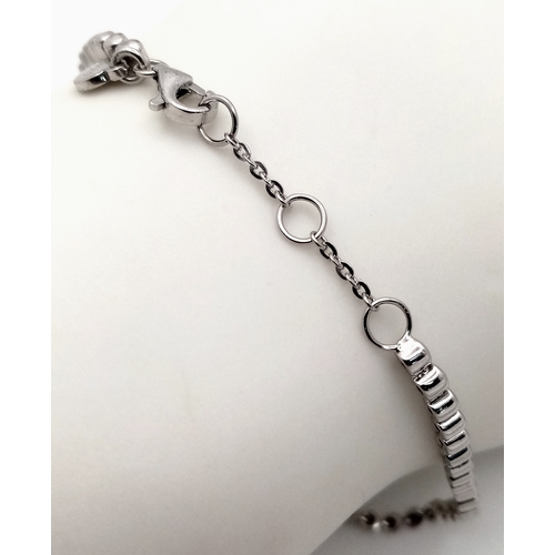 550 - A 14K White Gold Designer Bracelet. 16cm. 6.77g . Ref: 21309