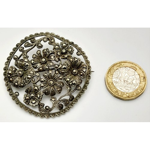 574 - Five Vintage Silver Brooches - various styles and designs. Please see photos for details.