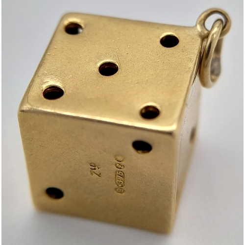 670 - A 9K YELLOW GOLD DICE CHARM 1.3G , APPROX 14MM X 10MM. Ref: SC 4008