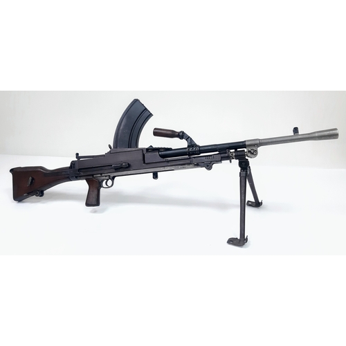 1762 - A British 1943 (Deactivated) Enfield Bren MK1 Light Machine Gun with Tripod. This 24 inch barrel .30... 