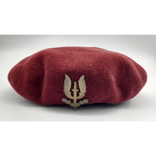 187 - A Circa 1942-1946 Belgian 1st S.A.S Parachute Regiment Beret and Badge.