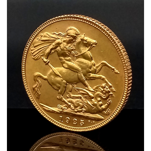 167 - A 1925 GEORGE V FULL SOVEREIGN COIN. 22K GOLD. C-5006.