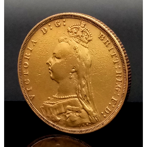 46 - AN 1891 QUEEN VICTORIA REVERESE HORSE LONG TAIL FULL SOVEREIGN COIN. 22K GOLD. C-5014.