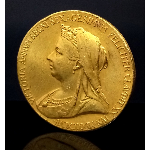 137 - AN 1837-1897 QUEEN VICTORIA DIAMOND JUBILEE GOLD MEDAL - 12.75G. 22K GOLD. C-5016