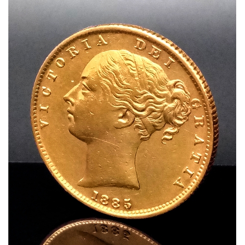 144 - AN 1885 QUEEN VICTORIA YOUNG HEAD, SHIELD BACK, SYDNEY MINT FULL SOVEREIGN. 22K GOLD. C-5018. EF