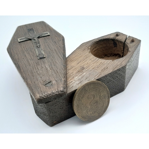 1013 - A WW2 French Resistance Warning Coffin with a 1941 dated 2 Franc coin stamped “JUDAS” This would hav... 