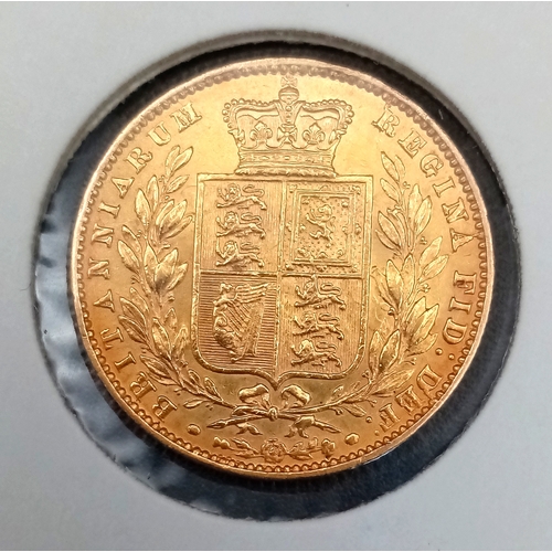 123 - AN 1860 QUEEN VICTORIA YOUNG HEAD SHIELD BACK FULL SOVEREIGN. 22K GOLD. C-5019. EF