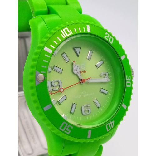 922 - AN ICE WATCH IN GREEN COLOUR FULL WORKING ORDER NEW BATTERY FITTED IN THE LAST FEW WEEKS . REF: SD 5... 