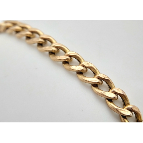 175 - Classic ITALIAN 9 CARAT GOLD CURB CHAIN LINK BRACELET. 3 grams. 19 cm. Please see pictures.