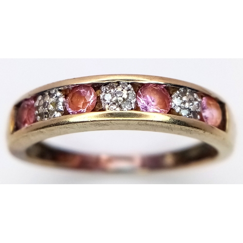 84 - Extremely Pretty 9 CARAT GOLD, DIAMOND and AMETHYST RING. Full UK hallmark. 2.6 Grams. Q1/2 - R. Ple... 