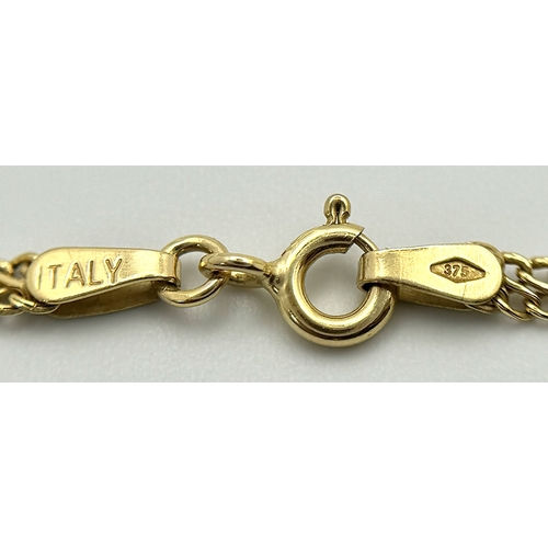 402 - An Italian 9K Yellow Gold Petit Double Link Curb Necklace. 44cm. 2.7g