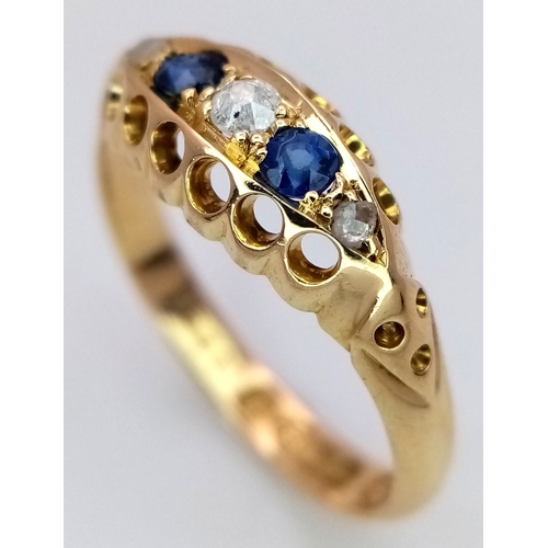 184 - AN 18K YELLOW GOLD ANTIQUE GEORGIAN DIAMOND & SAPPHIRE RING - 2.3G. SIZE M. HALLMARKED CHESTER 1911.... 