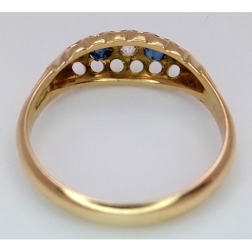 184 - AN 18K YELLOW GOLD ANTIQUE GEORGIAN DIAMOND & SAPPHIRE RING - 2.3G. SIZE M. HALLMARKED CHESTER 1911.... 