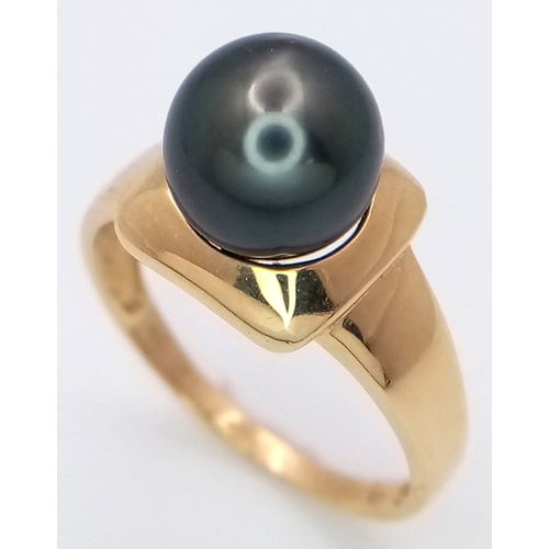 19 - A 14K Gold, Tahitian Pearl Ring. Size Q 1/2. 4.2g