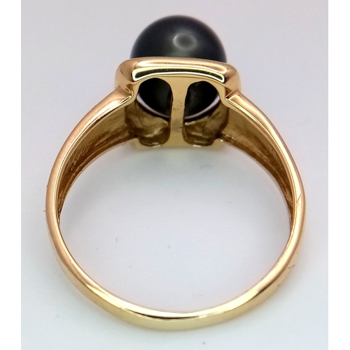 19 - A 14K Gold, Tahitian Pearl Ring. Size Q 1/2. 4.2g