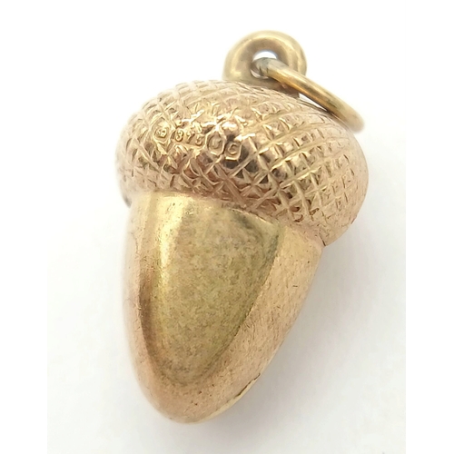 1369 - A 9K Yellow Gold Acorn Pendant/Charm. 15mm. 0.7g