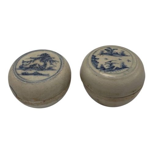 1141 - A Pair of antique Chinese Qing dynasty Blue and White Porcelain Lidded powder Boxes. Crack glazed Ha... 