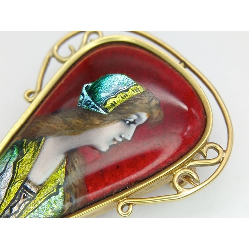 342 - An 18K Yellow Gold Limoges Portrait Brooch. Trillion form. 4cm. 6.3g