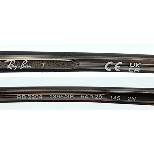 833 - A Pair of Ray-Ban Ladies Sunglasses.