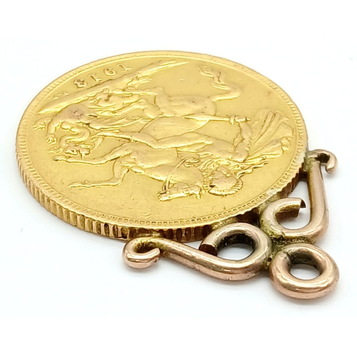 41 - A 1913 George V 22K Gold Sovereign with 9K Pendant Attachment. 8.7g total,
