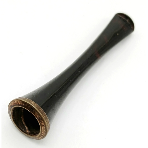 702 - A Vintage/Antique Bakelite Cheroot Holder. 6.5cm. Comes in original fitted case.